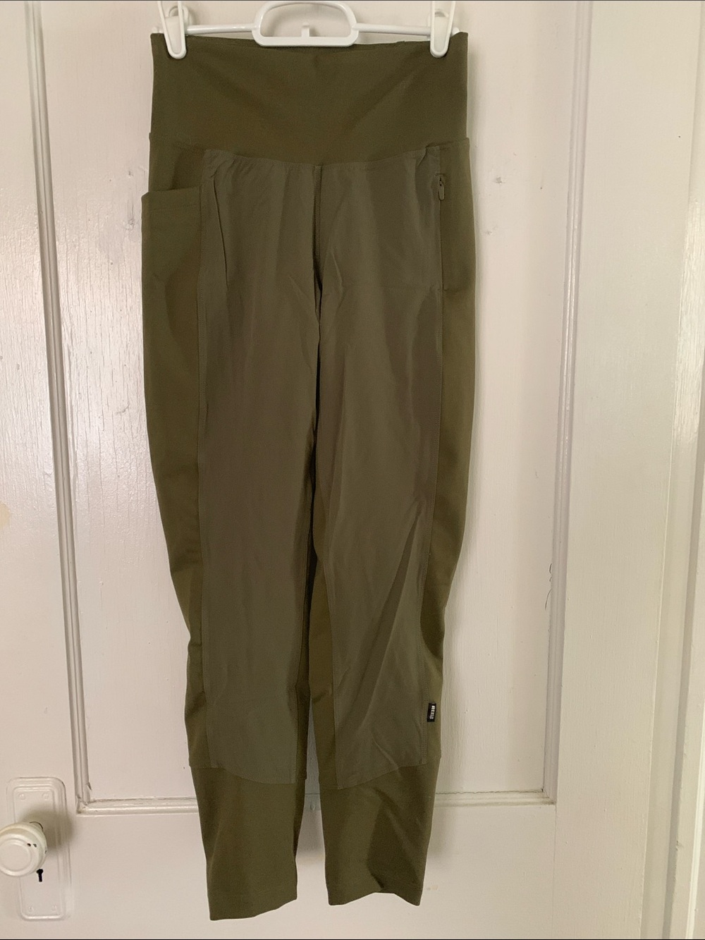REI NWOT Olive Green Active Leggings hiking/running